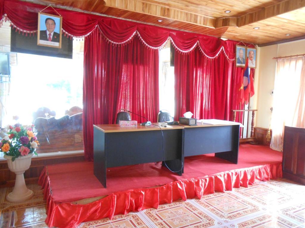 Khampaseuth Hotel Vang Vieng Εξωτερικό φωτογραφία