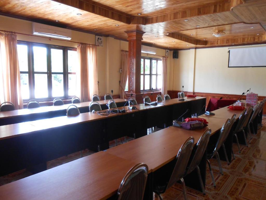 Khampaseuth Hotel Vang Vieng Εξωτερικό φωτογραφία